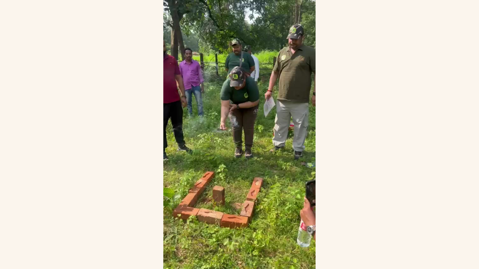 Tower-mounted dual speaker deterrence array